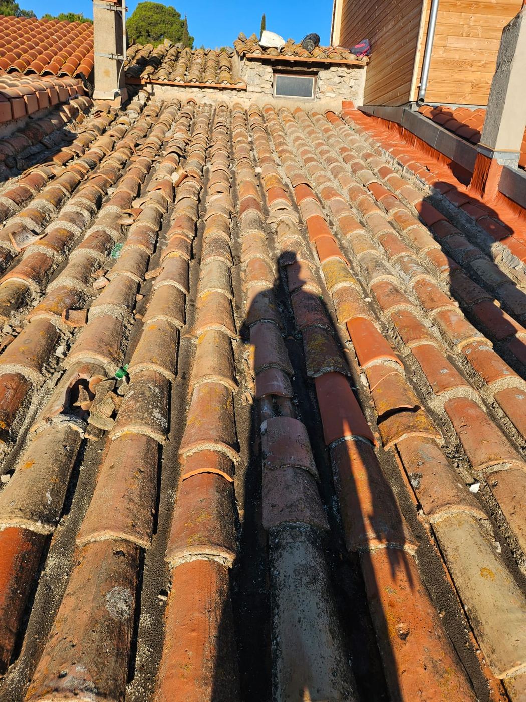 Toiture en tuiles remplacée par du bac acier, avant travaux