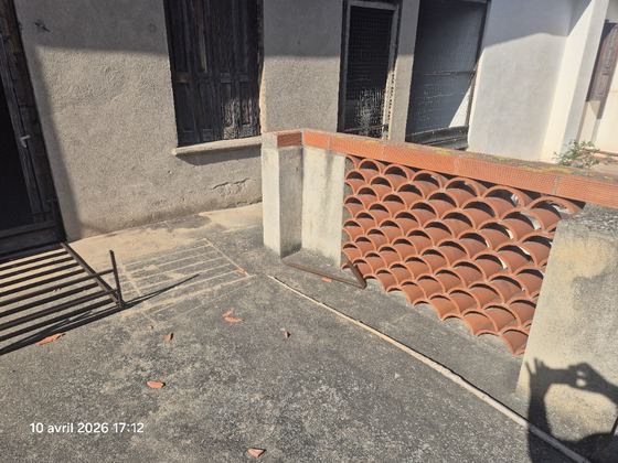 Muret à claustras avant réfection (terrasse à claustras, dalles sur plots)