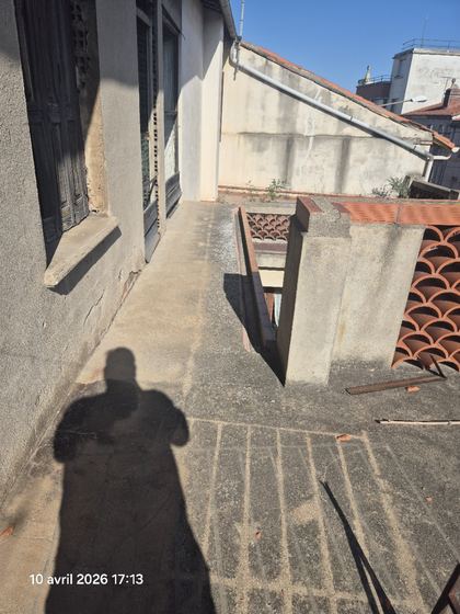 Accès et relevés avant travaux (terrasse à claustras, dalles sur plots)