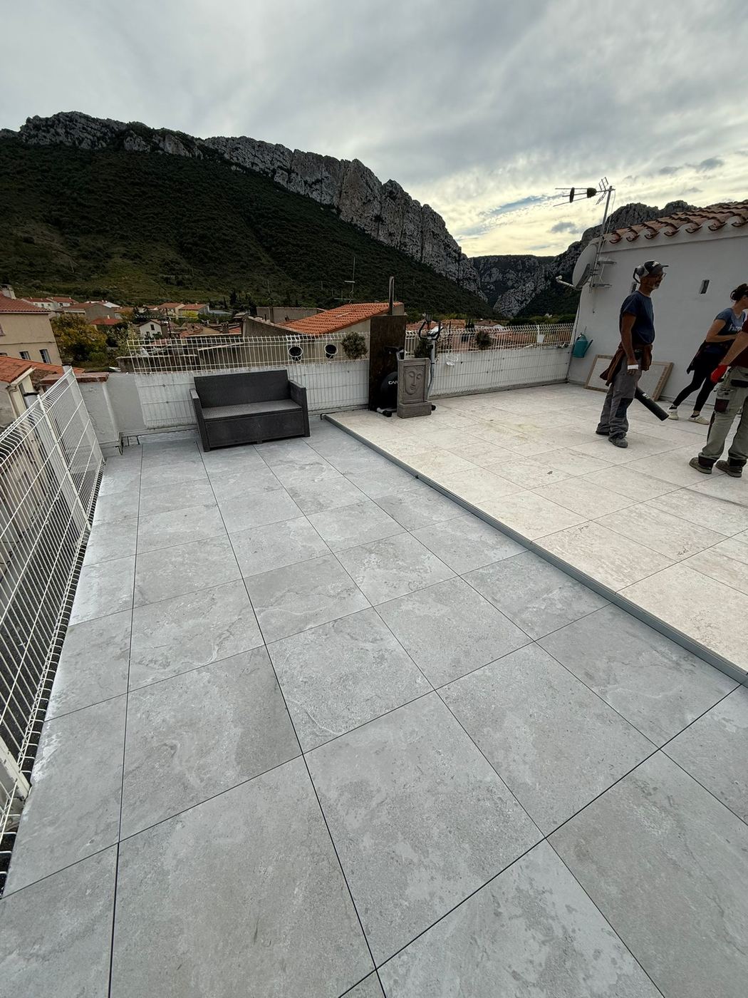 Terrasse sur plots terminée