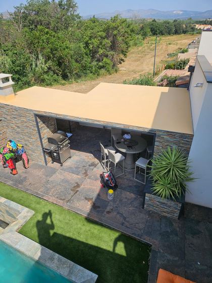 Pool house maçonné